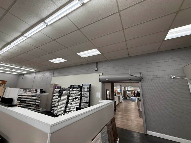 1546 W Locust Street, Davenport, IA 52804