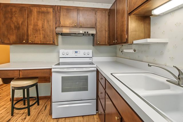 6450 York Avenue S 516, Edina, MN 55435