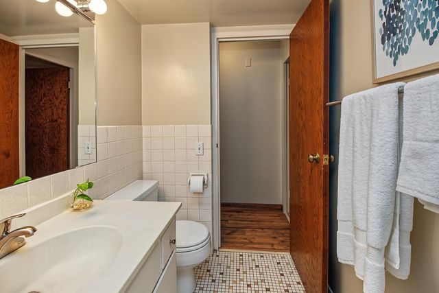 6450 York Avenue S 516, Edina, MN 55435