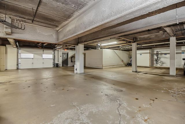 6450 York Avenue S 516, Edina, MN 55435