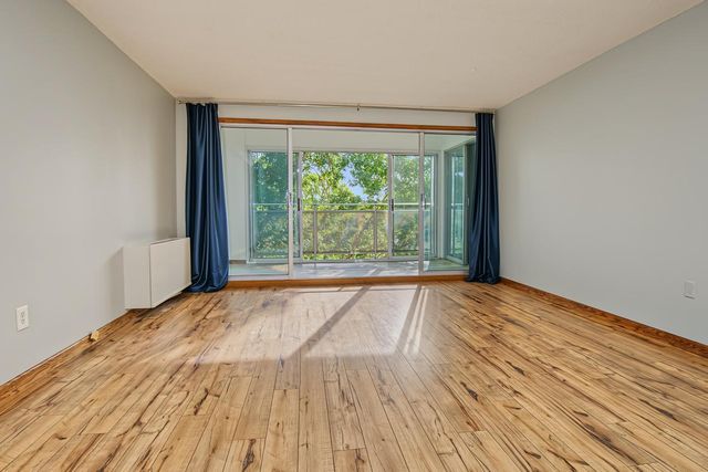 6450 York Avenue S 516, Edina, MN 55435