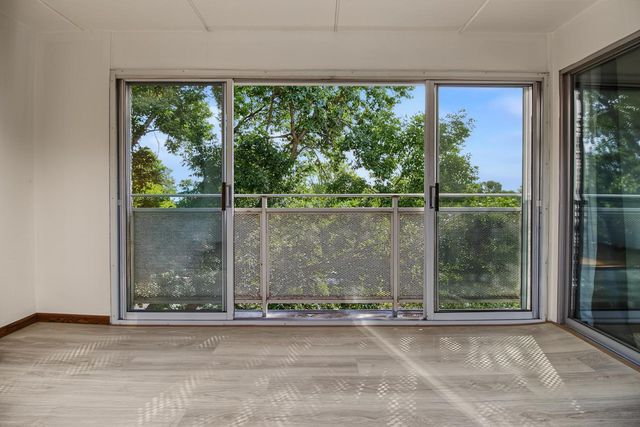 6450 York Avenue S 516, Edina, MN 55435