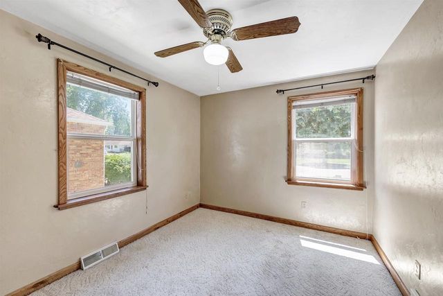 1192 BOND STREET, Green Bay, WI 54303