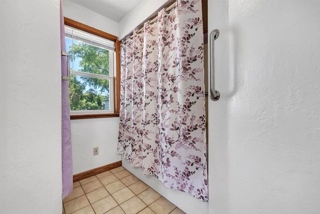 1192 BOND STREET, Green Bay, WI 54303