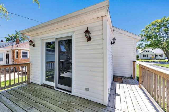 1192 BOND STREET, Green Bay, WI 54303