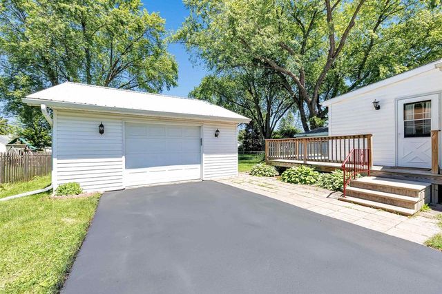1192 BOND STREET, Green Bay, WI 54303