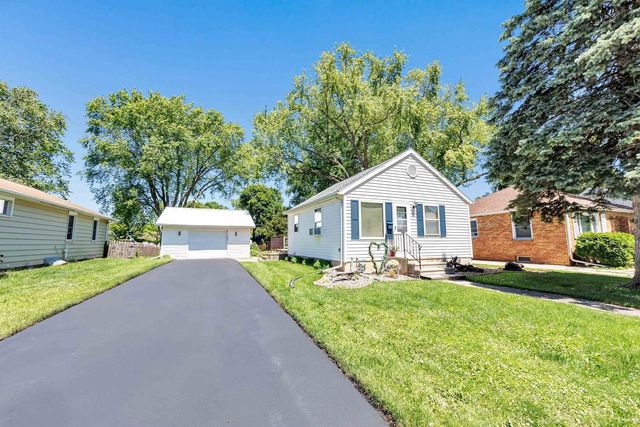 1192 BOND STREET, Green Bay, WI 54303