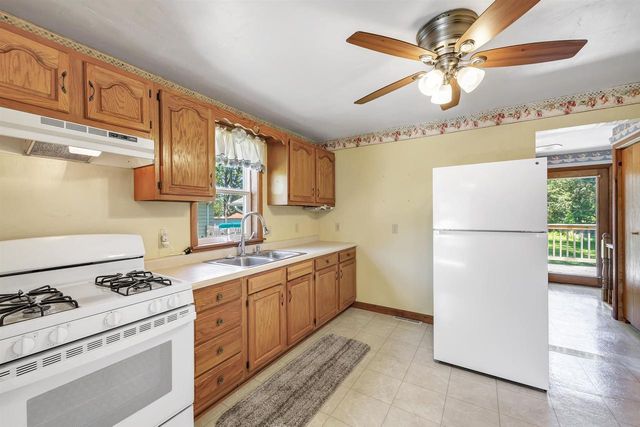 1192 BOND STREET, Green Bay, WI 54303