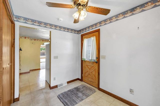 1192 BOND STREET, Green Bay, WI 54303