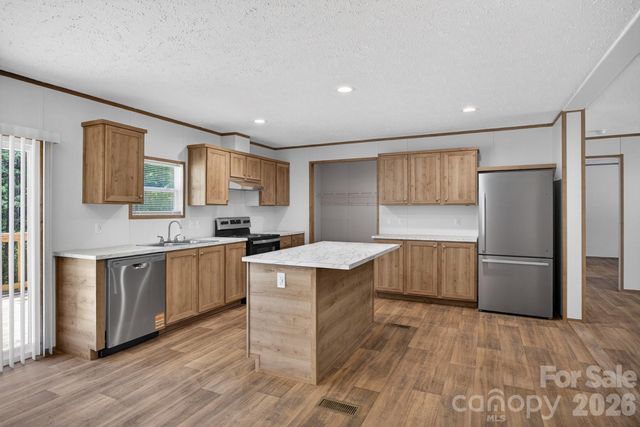 170 Harvick Lane, Lexington, NC 27292