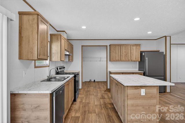 170 Harvick Lane, Lexington, NC 27292
