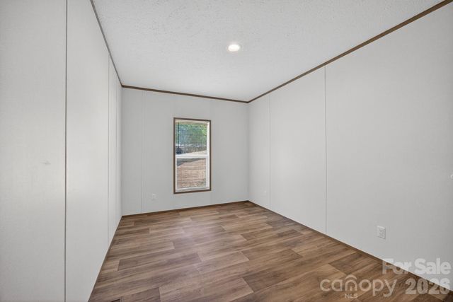 170 Harvick Lane, Lexington, NC 27292
