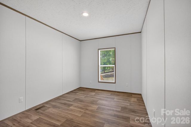 170 Harvick Lane, Lexington, NC 27292