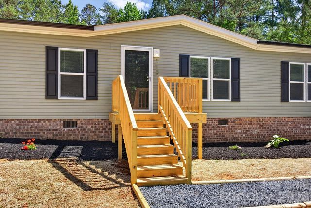 170 Harvick Lane, Lexington, NC 27292