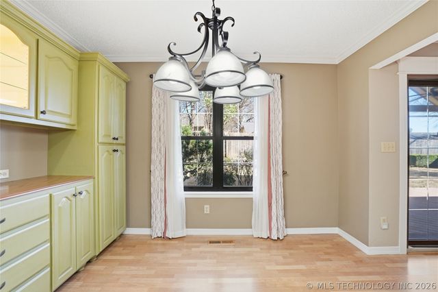 1711 Valley Road, Sapulpa, OK 74066