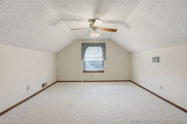 1711 Valley Road, Sapulpa, OK 74066