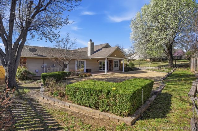 1711 Valley Road, Sapulpa, OK 74066