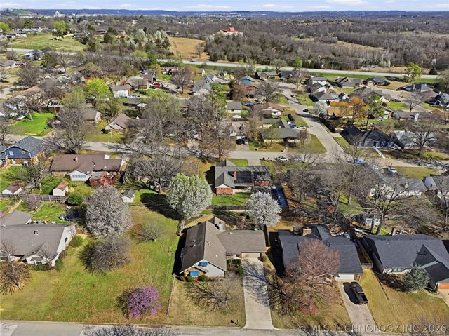 1711 Valley Road, Sapulpa, OK 74066