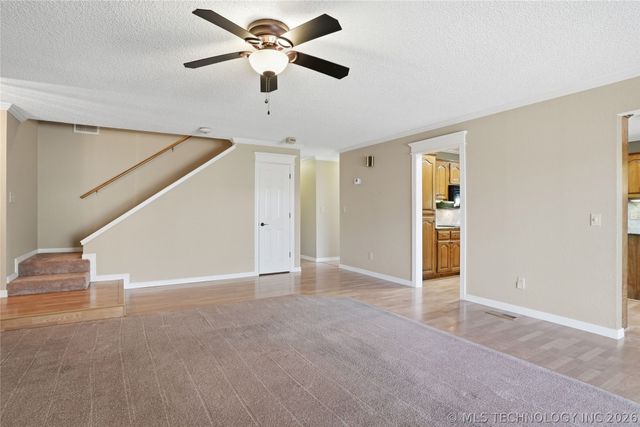 1711 Valley Road, Sapulpa, OK 74066