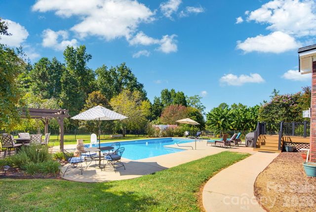 1177 Springlake Road, York, SC 29745