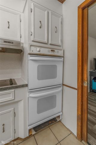3911 Parkway Drive, Bossier City, LA 71112
