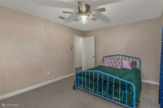 3911 Parkway Drive, Bossier City, LA 71112
