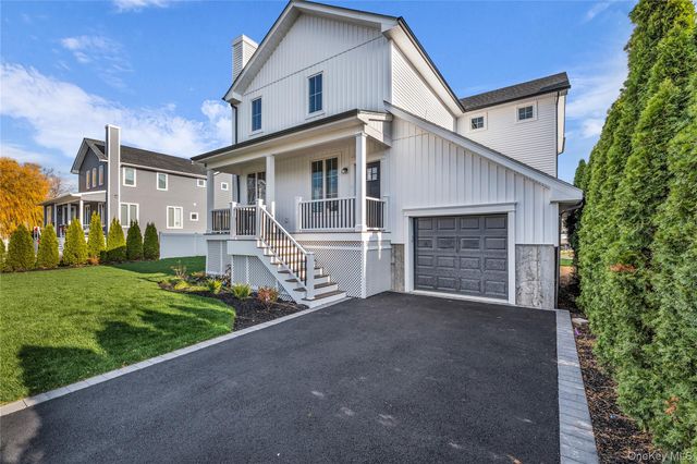 2437 Archer Street, Seaford, NY 11873