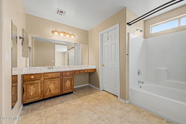2525 W TANNER RANCH Road, San Tan Valley, AZ 85144
