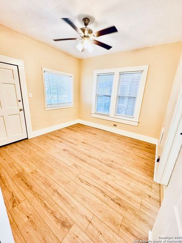 1722 W French, San Antonio, TX 78201