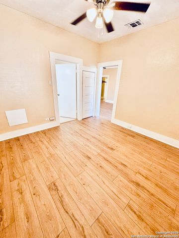 1722 W French, San Antonio, TX 78201