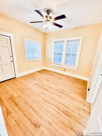 1722 W French, San Antonio, TX 78201