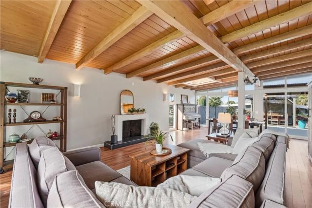 14855 Valeda, La Mirada, CA 90638