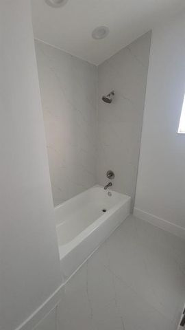 1191 NW 101st Way, Plantation, FL 33322