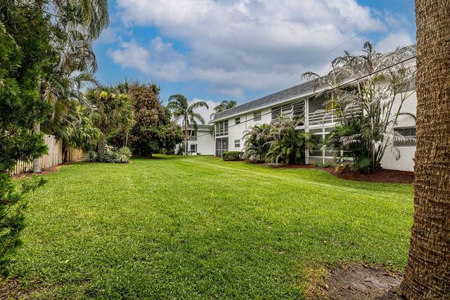 1166 6th Avenue B3, Vero Beach, FL 32960