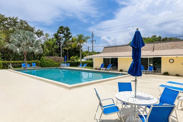 1166 6th Avenue B3, Vero Beach, FL 32960