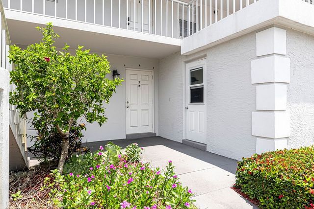 1166 6th Avenue B3, Vero Beach, FL 32960
