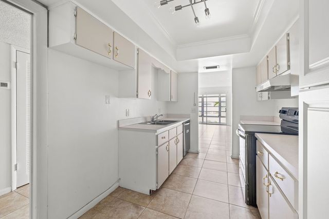 1166 6th Avenue B3, Vero Beach, FL 32960