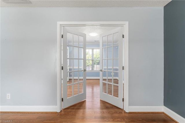 125 Village Club Lane, Clemmons, NC 27012