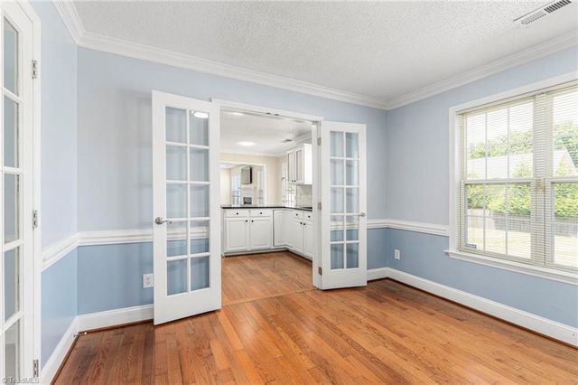 125 Village Club Lane, Clemmons, NC 27012