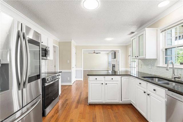 125 Village Club Lane, Clemmons, NC 27012
