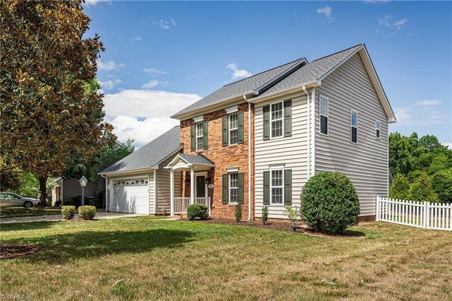125 Village Club Lane, Clemmons, NC 27012