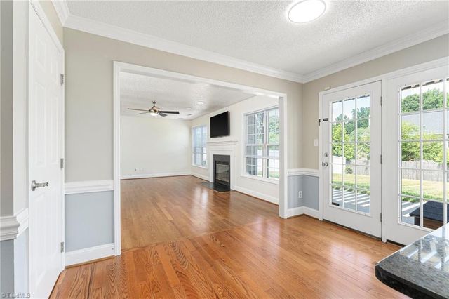 125 Village Club Lane, Clemmons, NC 27012
