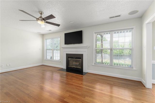 125 Village Club Lane, Clemmons, NC 27012