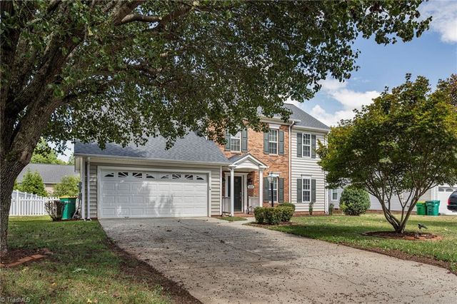 125 Village Club Lane, Clemmons, NC 27012