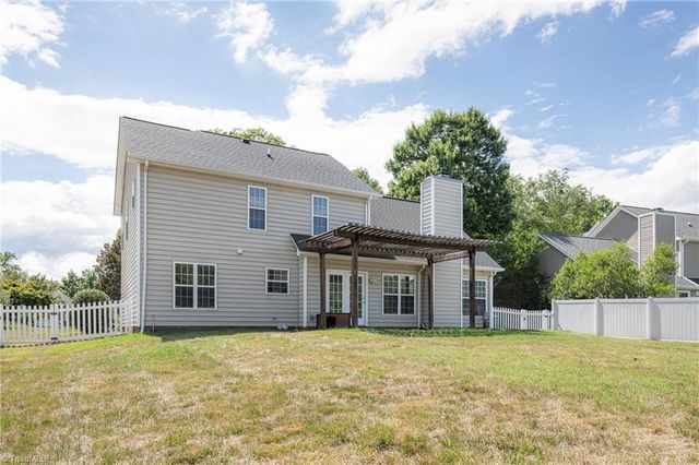 125 Village Club Lane, Clemmons, NC 27012