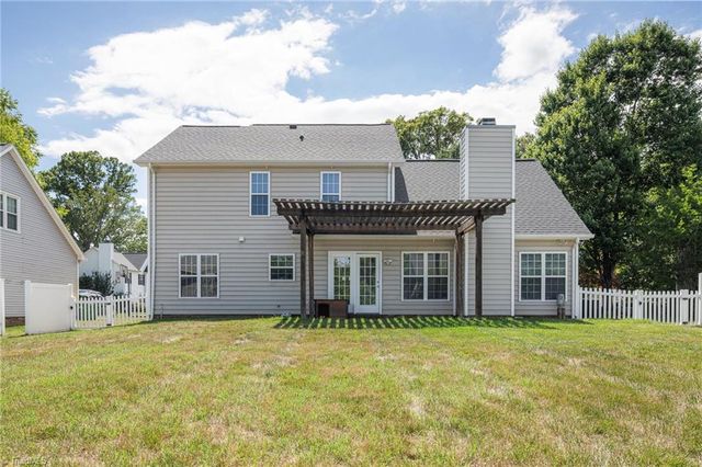 125 Village Club Lane, Clemmons, NC 27012