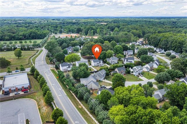 125 Village Club Lane, Clemmons, NC 27012