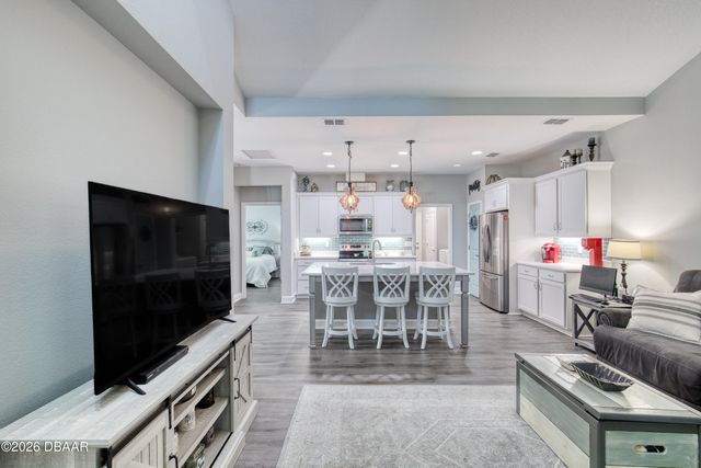 444 Lime Avenue, Daytona Beach, FL 32124