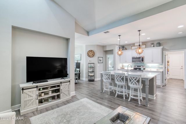 444 Lime Avenue, Daytona Beach, FL 32124