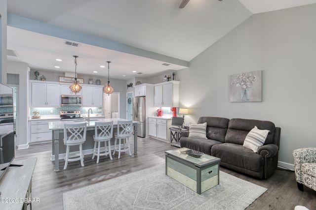 444 Lime Avenue, Daytona Beach, FL 32124